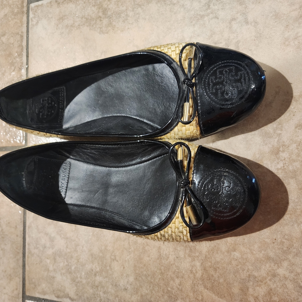 Tory Burch Black and Gold Flats